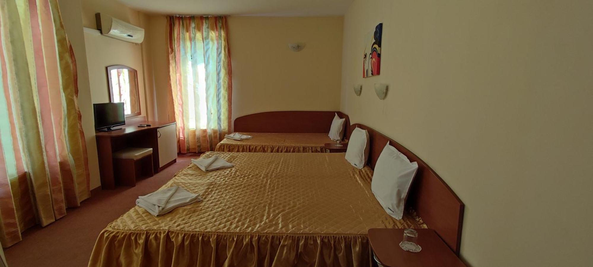 Family Hotel Mimosa 茨雷沃 外观 照片