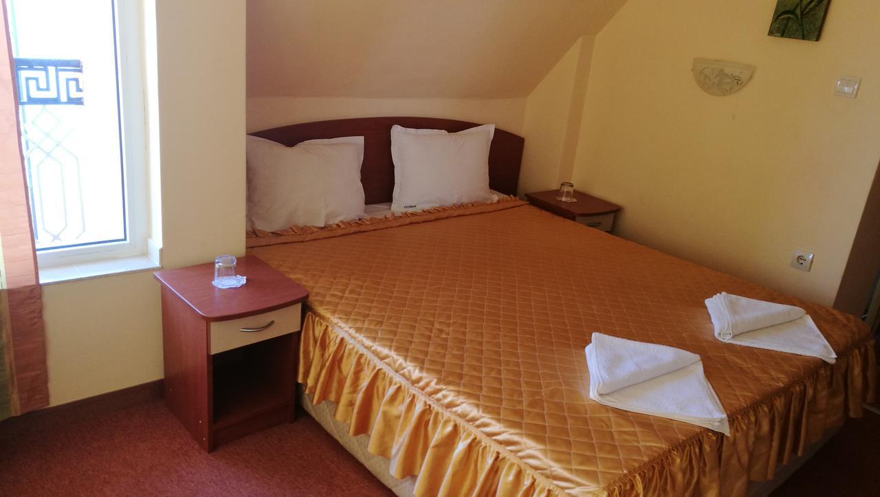 Family Hotel Mimosa 茨雷沃 外观 照片